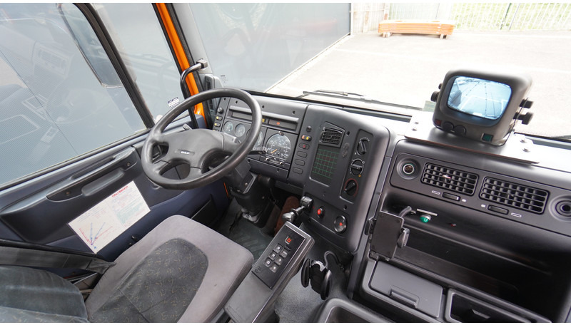 DAF CF 65.210 HOOKARM SYSTEM WITH PALFINGER PK 9501 CRANE - Camião grua: foto 5 DAF CF 65.210 HOOKARM SYSTEM WITH PALFINGER PK 9501 CRANE - Camião grua: foto 5