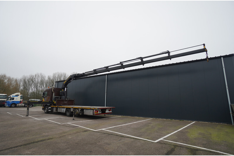 DAF XF 460 6X2 OPEN BOX WITH PALFINGER PK 50002 CRANE - Camião grua: foto 2 DAF XF 460 6X2 OPEN BOX WITH PALFINGER PK 50002 CRANE - Camião grua: foto 2