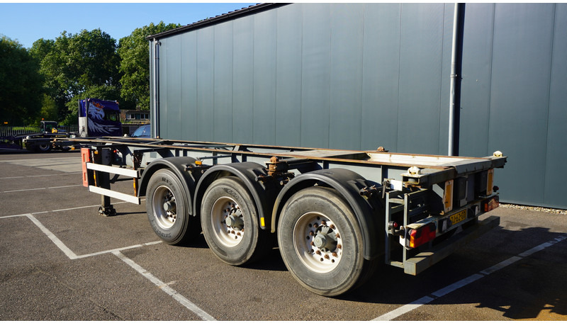 Groenewegen 3 AXLE CONTAINER TRANSPORT TRAILER - Semi-reboque transportador de contêineres/ Caixa móvel: foto 5 Groenewegen 3 AXLE CONTAINER TRANSPORT TRAILER - Semi-reboque transportador de contêineres/ Caixa móvel: foto 5