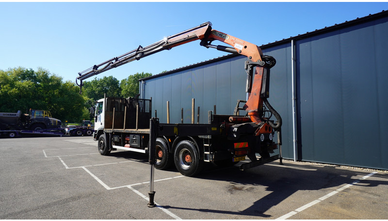 Iveco EUROTRAKKER CURSOR 350 6X4 FALTBED WITH PALFINGER PK 20002 CRANE - Camião grua: foto 3 Iveco EUROTRAKKER CURSOR 350 6X4 FALTBED WITH PALFINGER PK 20002 CRANE - Camião grua: foto 3