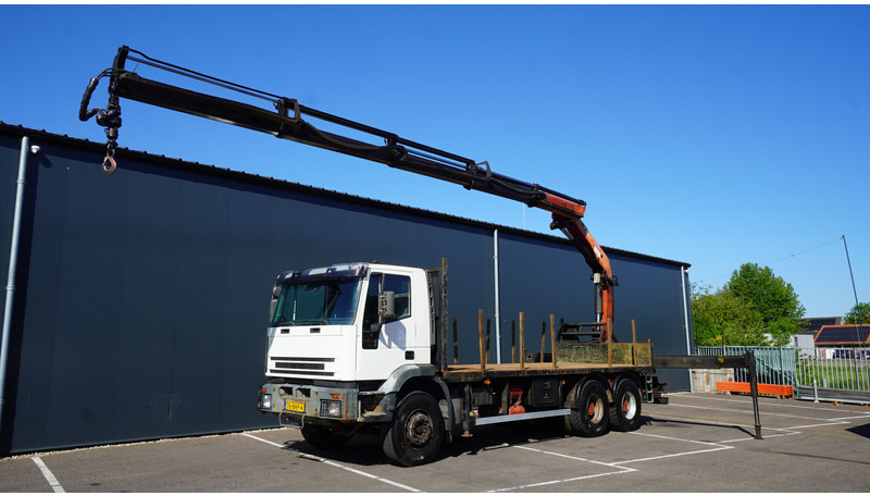 Iveco EUROTRAKKER CURSOR 350 6X4 FALTBED WITH PALFINGER PK 20002 CRANE - Camião grua: foto 2 Iveco EUROTRAKKER CURSOR 350 6X4 FALTBED WITH PALFINGER PK 20002 CRANE - Camião grua: foto 2