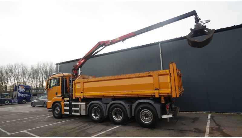 MAN TGS 35-440 8X4 2 SIDE TIPPER WITH HMF Z 1943 CRANE 415.000KM - Camião grua: foto 4 MAN TGS 35-440 8X4 2 SIDE TIPPER WITH HMF Z 1943 CRANE 415.000KM - Camião grua: foto 4