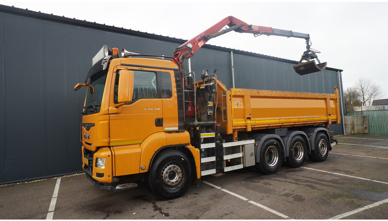 MAN TGS 35.440 8X4 2 SIDE TIPPER WITH HMF Z 1943 CRANE 415.000KM - Camião grua: foto 3 MAN TGS 35.440 8X4 2 SIDE TIPPER WITH HMF Z 1943 CRANE 415.000KM - Camião grua: foto 3