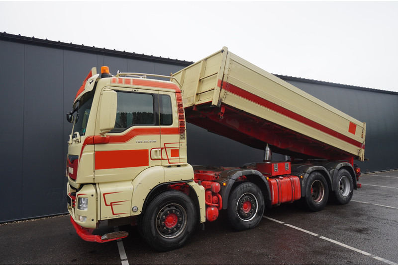 MAN TGS 35.500 8X4 TIPPER - Camião basculante: foto 4 MAN TGS 35.500 8X4 TIPPER - Camião basculante: foto 4