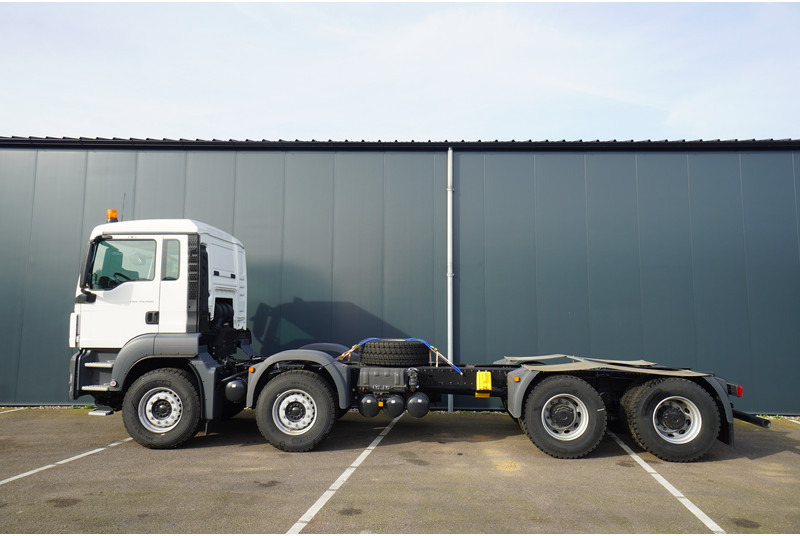 MAN TGS41.400 8X4 BB-WW NEW UNUSED CHASSIS EURO3 - Camião chassi: foto 1 MAN TGS41.400 8X4 BB-WW NEW UNUSED CHASSIS EURO3 - Camião chassi: foto 1