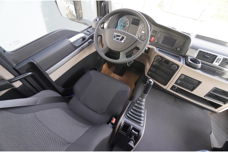 MAN TGS41.400 8X4 BB-WW NEW UNUSED CHASSIS EURO3 - Camião chassi: foto 5 MAN TGS41.400 8X4 BB-WW NEW UNUSED CHASSIS EURO3 - Camião chassi: foto 5