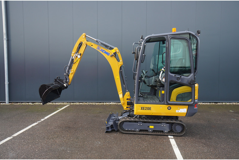 XCMG XE20E MINI CRAWLER DIGGER WITH BUCKETS - Máquina de construção: foto 1 XCMG XE20E MINI CRAWLER DIGGER WITH BUCKETS - Máquina de construção: foto 1