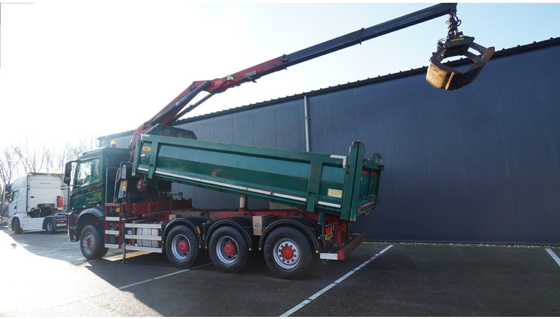 Mercedes-Benz AROCS 3542 8X4 2 SIDE TIPPER WITH HMF Z 1943 CRANE 407.000KM - Camião grua: foto 3 Mercedes-Benz AROCS 3542 8X4 2 SIDE TIPPER WITH HMF Z 1943 CRANE 407.000KM - Camião grua: foto 3