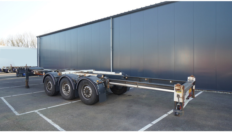 Renders 3 AXLE EXTENDABLE CONTAINER TRANSPORT TRAILER - Semi-reboque transportador de contêineres/ Caixa móvel: foto 4 Renders 3 AXLE EXTENDABLE CONTAINER TRANSPORT TRAILER - Semi-reboque transportador de contêineres/ Caixa móvel: foto 4