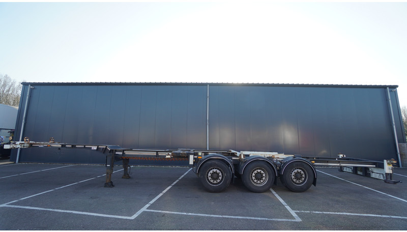 Renders 3 AXLE EXTENDABLE CONTAINER TRANSPORT TRAILER - Semi-reboque transportador de contêineres/ Caixa móvel: foto 1 Renders 3 AXLE EXTENDABLE CONTAINER TRANSPORT TRAILER - Semi-reboque transportador de contêineres/ Caixa móvel: foto 1