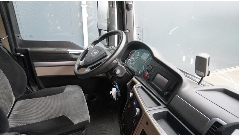 MAN TGX 18.500 XXL MEGA 701.000KM - Tractor: foto 5 MAN TGX 18.500 XXL MEGA 701.000KM - Tractor: foto 5