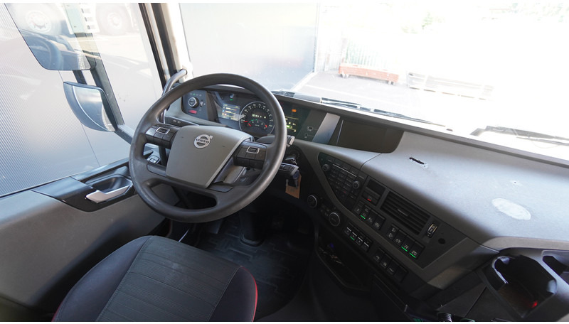 Volvo FH 420 ADR GLOBETROTTER EURO 6 864.000KM - Tractor: foto 5 Volvo FH 420 ADR GLOBETROTTER EURO 6 864.000KM - Tractor: foto 5
