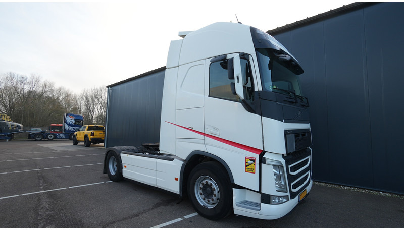 Volvo FH 460 EURO 6 GLOBETROTTER 674.300KM - Tractor: foto 4 Volvo FH 460 EURO 6 GLOBETROTTER 674.300KM - Tractor: foto 4