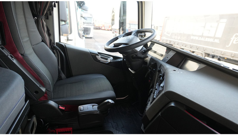 Volvo FH 460 EURO 6 GLOBETROTTER 690.000KM - Tractor: foto 5 Volvo FH 460 EURO 6 GLOBETROTTER 690.000KM - Tractor: foto 5
