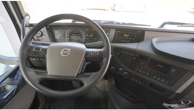 Volvo FH 460 EURO 6 GLOBETROTTER - Tractor: foto 5 Volvo FH 460 EURO 6 GLOBETROTTER - Tractor: foto 5