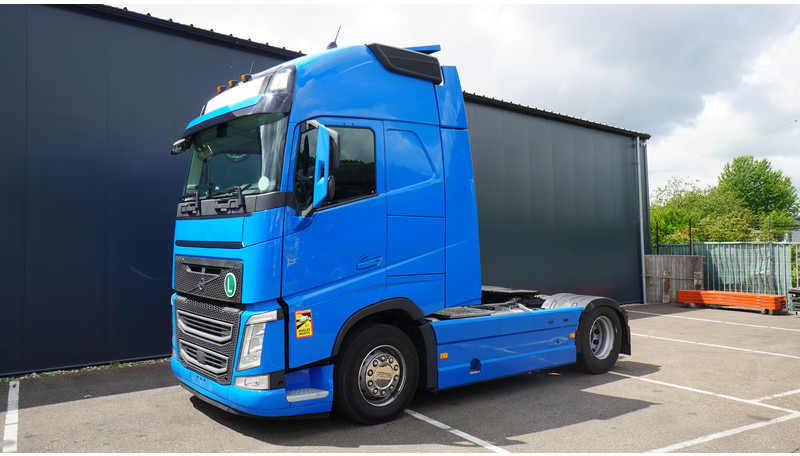 Volvo FH 460 LNG GLOBETROTTER TRUCK WITH 826.000KM - Tractor: foto 3 Volvo FH 460 LNG GLOBETROTTER TRUCK WITH 826.000KM - Tractor: foto 3