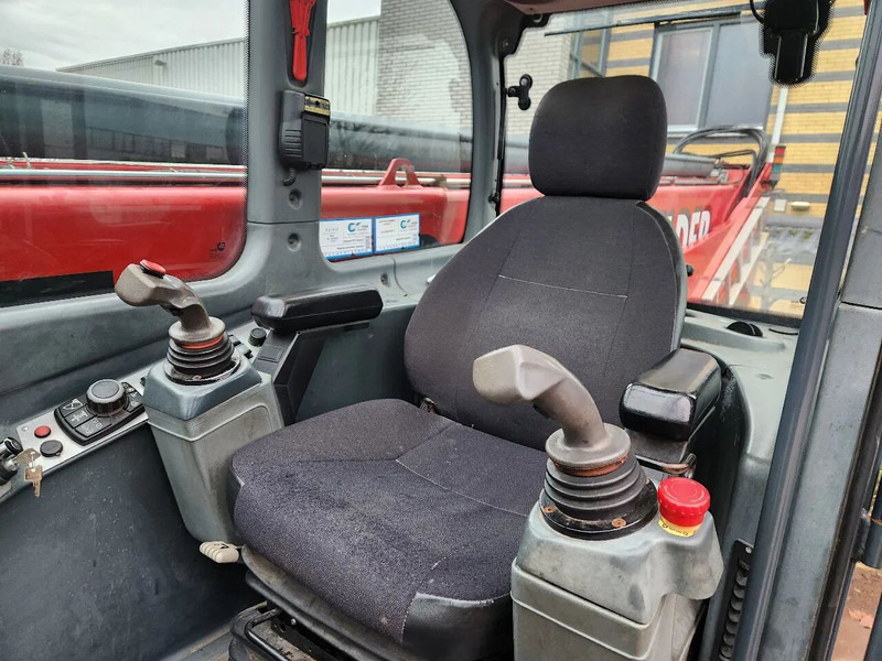 MAGNI RTH5.39S, 39m,8807H, 5000kg, 2016, Airco, Remote, Like new - Pá carregadora: foto 3 MAGNI RTH5.39S, 39m,8807H, 5000kg, 2016, Airco, Remote, Like new - Pá carregadora: foto 3