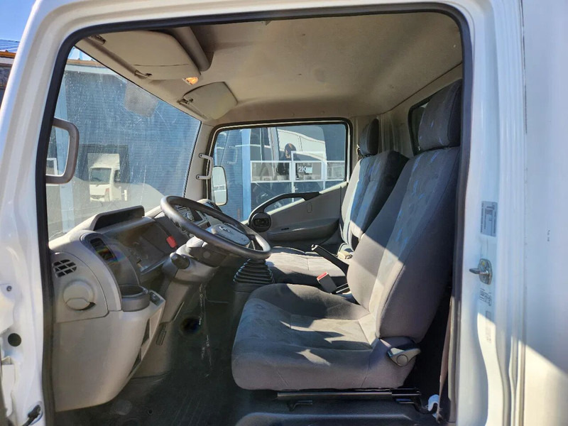 Nissan Cabstar 2012,146000km, Thermoking Frigo, Manual. Airco, New tyre - Carrinha frigorífica: foto 4 Nissan Cabstar 2012,146000km, Thermoking Frigo, Manual. Airco, New tyre - Carrinha frigorífica: foto 4