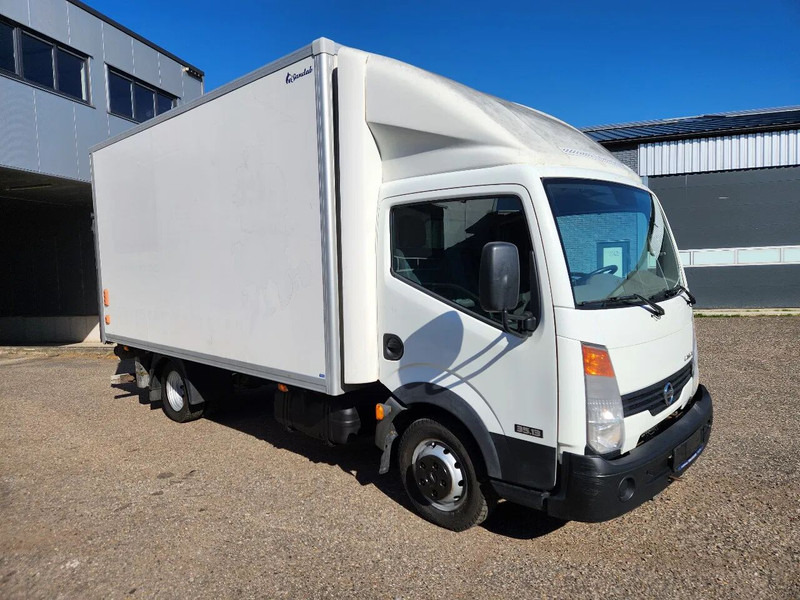 Nissan Cabstar 2012,146000km, Thermoking Frigo, Manual. Airco, New tyre - Carrinha frigorífica: foto 1 Nissan Cabstar 2012,146000km, Thermoking Frigo, Manual. Airco, New tyre - Carrinha frigorífica: foto 1