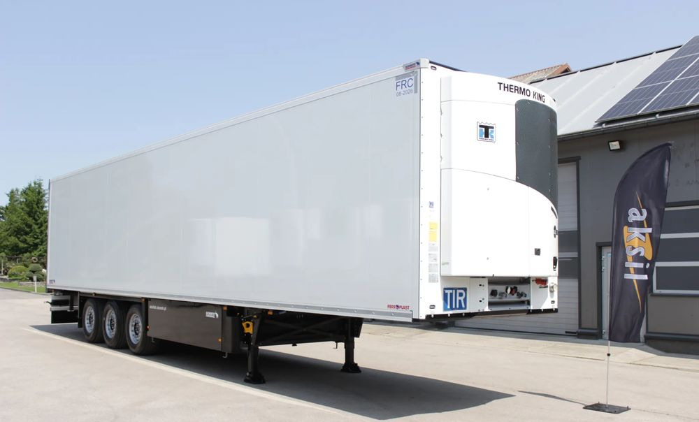 Schmitz Cargobull FP 60 V7 Thermo King SLXi 300 / TYLKO 3 566 MTG** / JAK NOWA / ŚCIANA 7 CM / - Semi-reboque frigorífico: foto 3 Schmitz Cargobull FP 60 V7 Thermo King SLXi 300 / TYLKO 3 566 MTG** / JAK NOWA / ŚCIANA 7 CM / - Semi-reboque frigorífico: foto 3