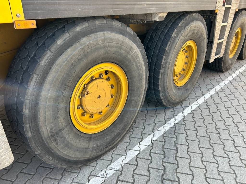 Grove GMK 4100L-1 - Grua todo o terreno: foto 5 Grove GMK 4100L-1 - Grua todo o terreno: foto 5