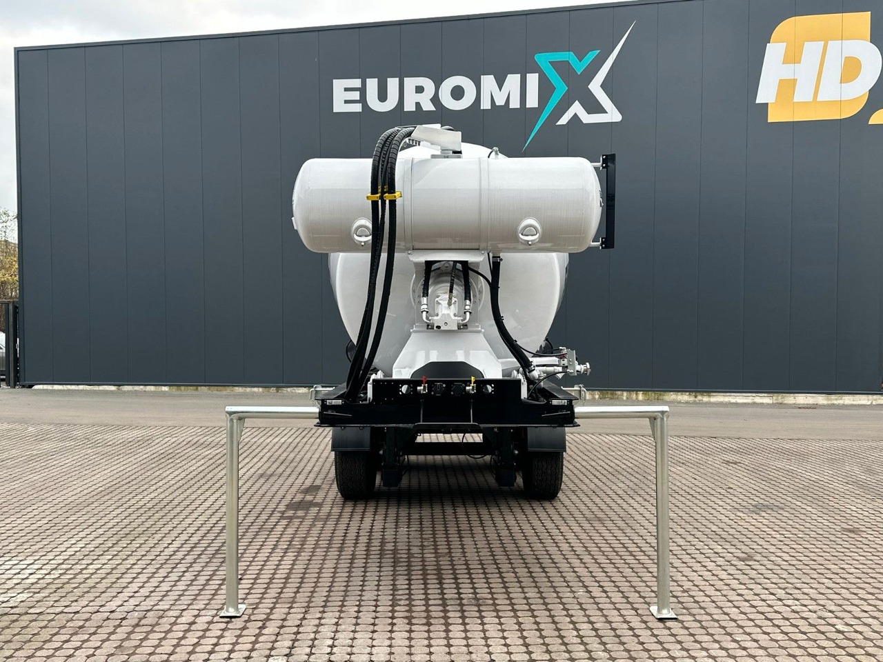 EUROMIX MTP - 10m³ Betonmischer-Auflieger - Camião betoneira: foto 3 EUROMIX MTP - 10m³ Betonmischer-Auflieger - Camião betoneira: foto 3