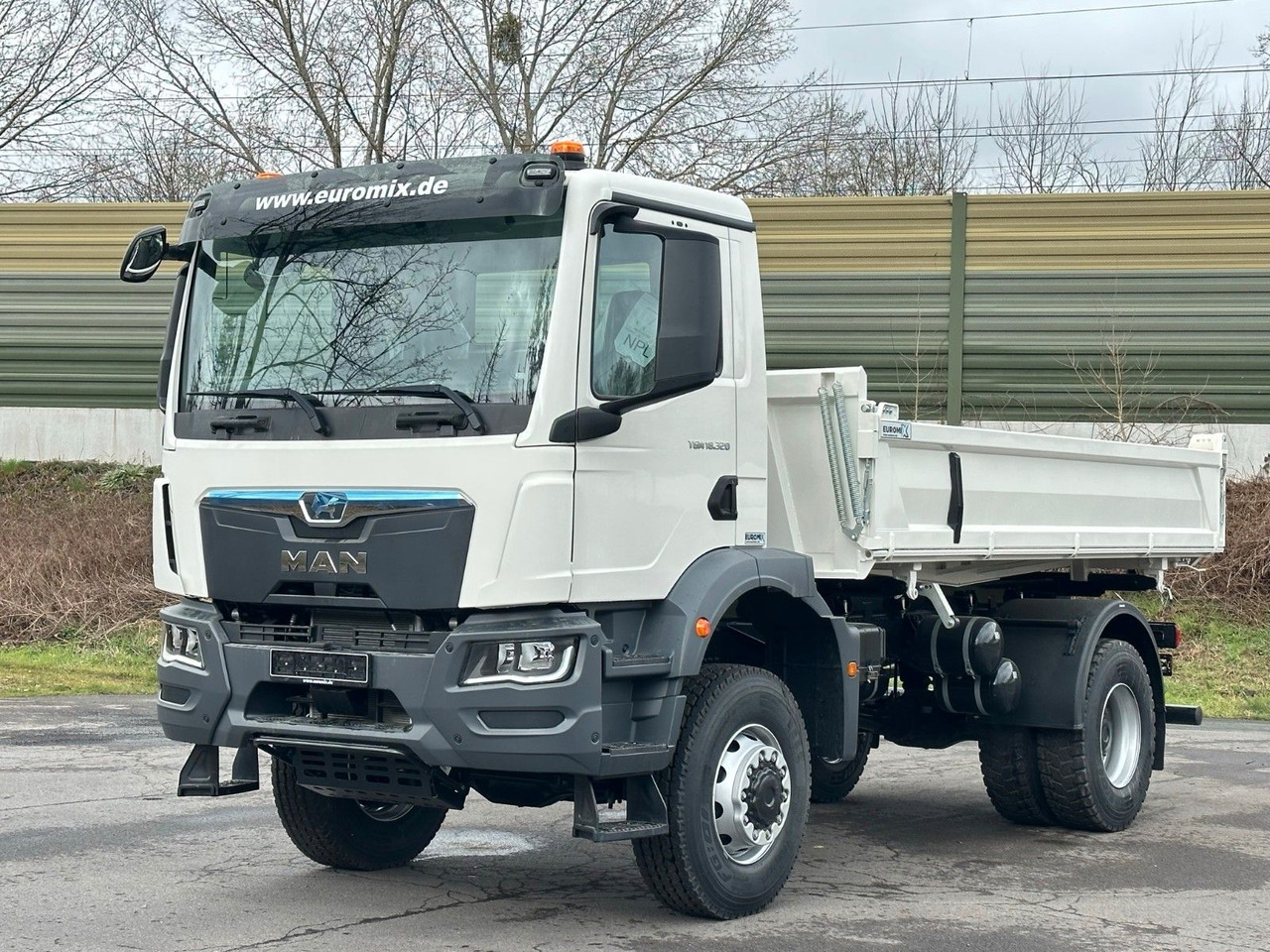 MAN TGM 18.320 4X4 Euro 6e Euromix 3-Seiten-Kipper - Camião basculante: foto 1 MAN TGM 18.320 4X4 Euro 6e Euromix 3-Seiten-Kipper - Camião basculante: foto 1