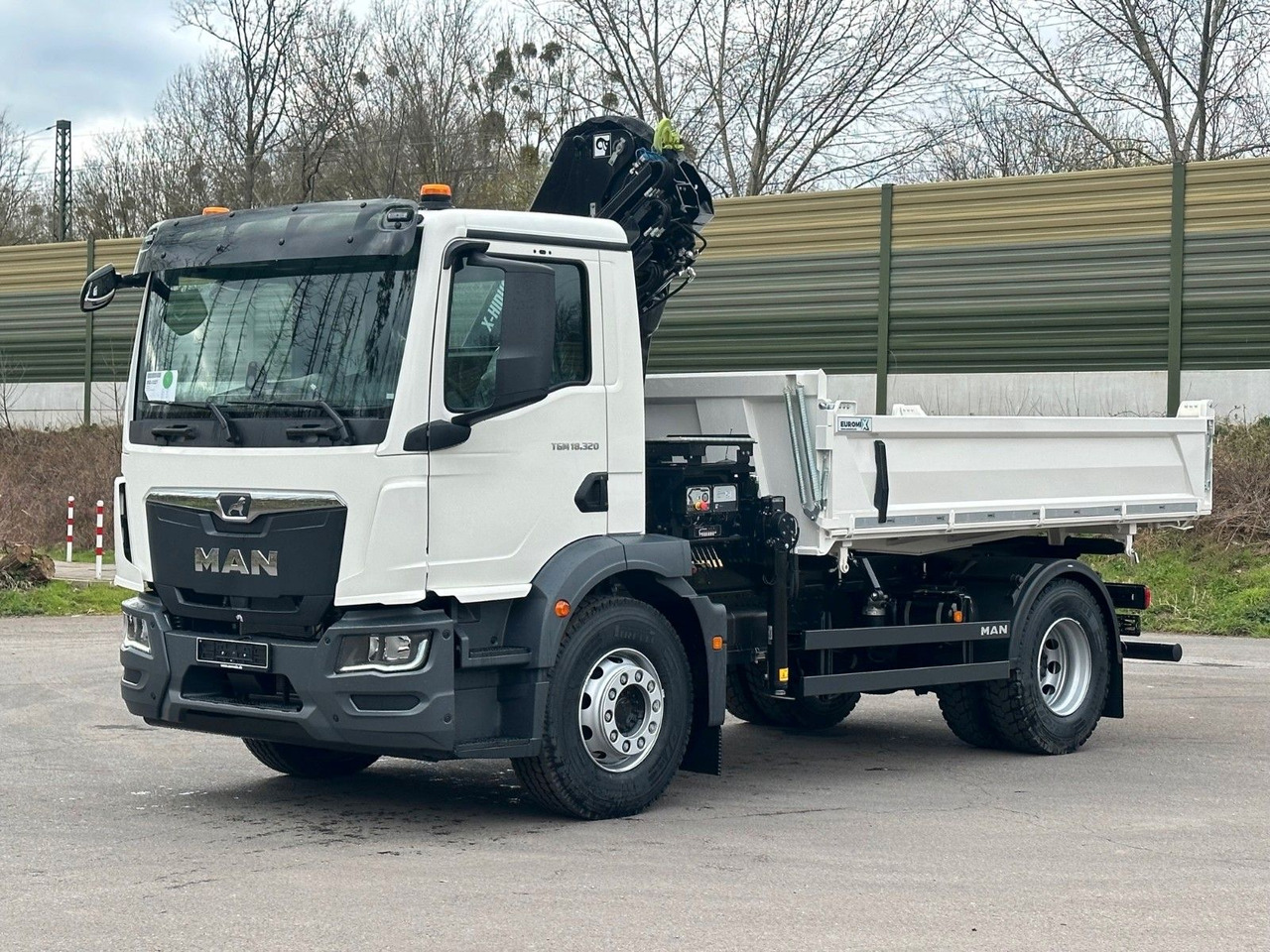 MAN TGM 18.320 4x2 Euro6e Hiab X-HiDuo 138DS-3 - Camião basculante, Camião grua: foto 2 MAN TGM 18.320 4x2 Euro6e Hiab X-HiDuo 138DS-3 - Camião basculante, Camião grua: foto 2