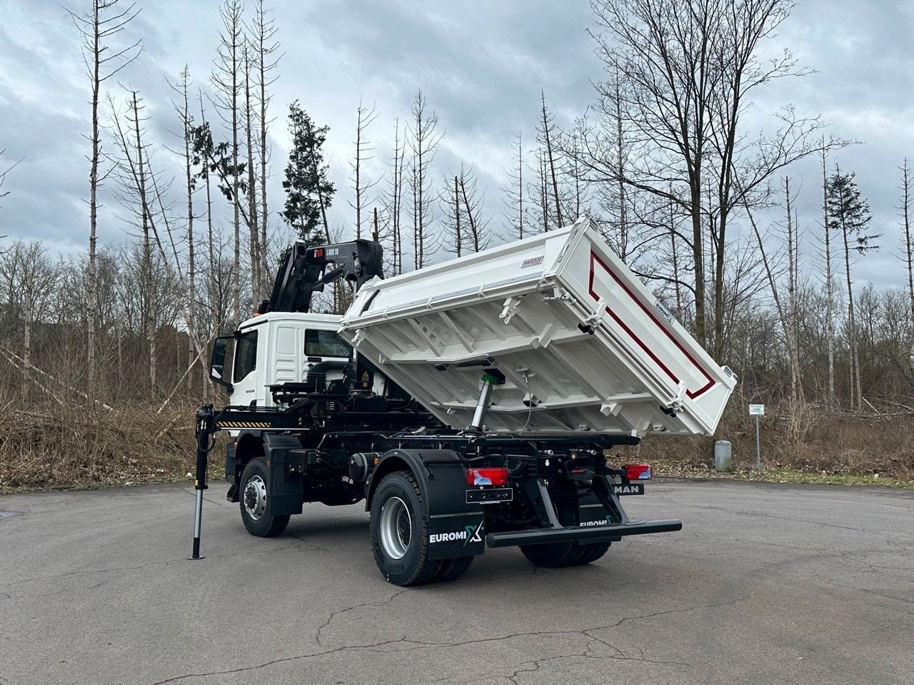 MAN TGM 18.320 4x4 Euro6e Hiab X-HiDuo 138DS-3 - Camião basculante, Camião grua: foto 3 MAN TGM 18.320 4x4 Euro6e Hiab X-HiDuo 138DS-3 - Camião basculante, Camião grua: foto 3