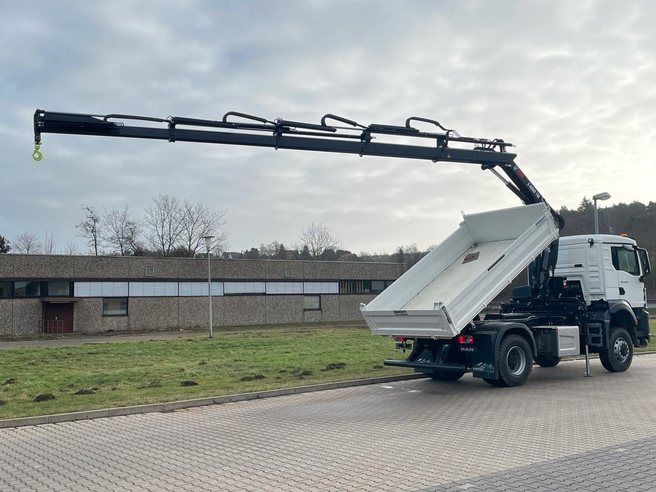 MAN TGS 18.400 TG3 4x4 Euro6e Hiab X-HiDuo 138DS-4 - Camião basculante, Camião grua: foto 4 MAN TGS 18.400 TG3 4x4 Euro6e Hiab X-HiDuo 138DS-4 - Camião basculante, Camião grua: foto 4
