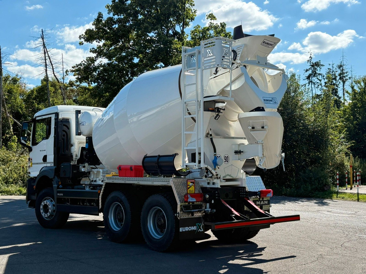 MAN TGS 33.440 / 6X4 Euro6e Euromix MTP EM 7 L - Camião betoneira: foto 4 MAN TGS 33.440 / 6X4 Euro6e Euromix MTP EM 7 L - Camião betoneira: foto 4