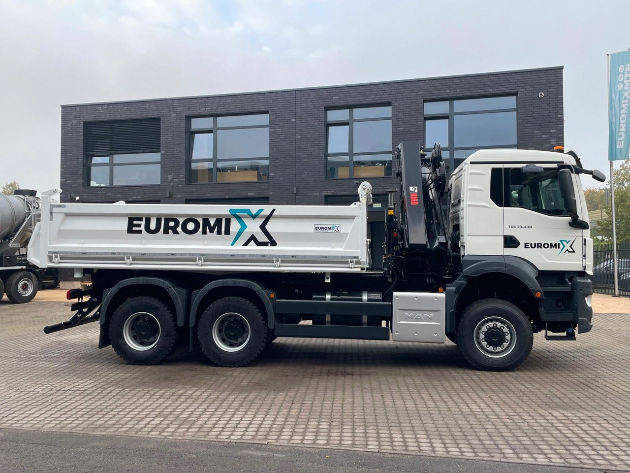 MAN TGS 33.440 6x6 /3-Seiten- Kipper / HIAB 228-6 - Camião basculante, Camião grua: foto 5 MAN TGS 33.440 6x6 /3-Seiten- Kipper / HIAB 228-6 - Camião basculante, Camião grua: foto 5