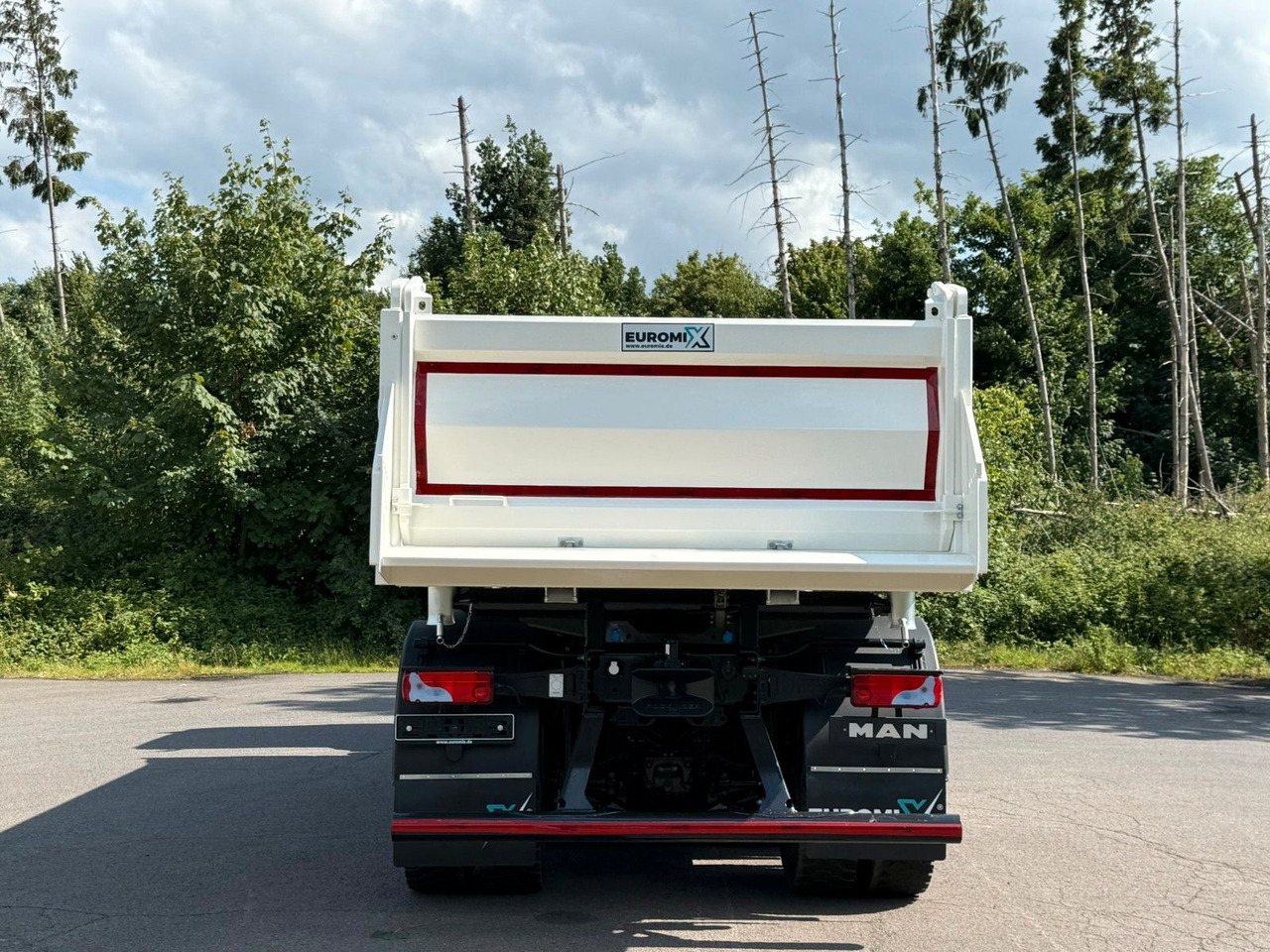 MAN TGS 35.480 8x6 EuromixMTP 3-Seiten-Kipper - Camião basculante: foto 5 MAN TGS 35.480 8x6 EuromixMTP 3-Seiten-Kipper - Camião basculante: foto 5