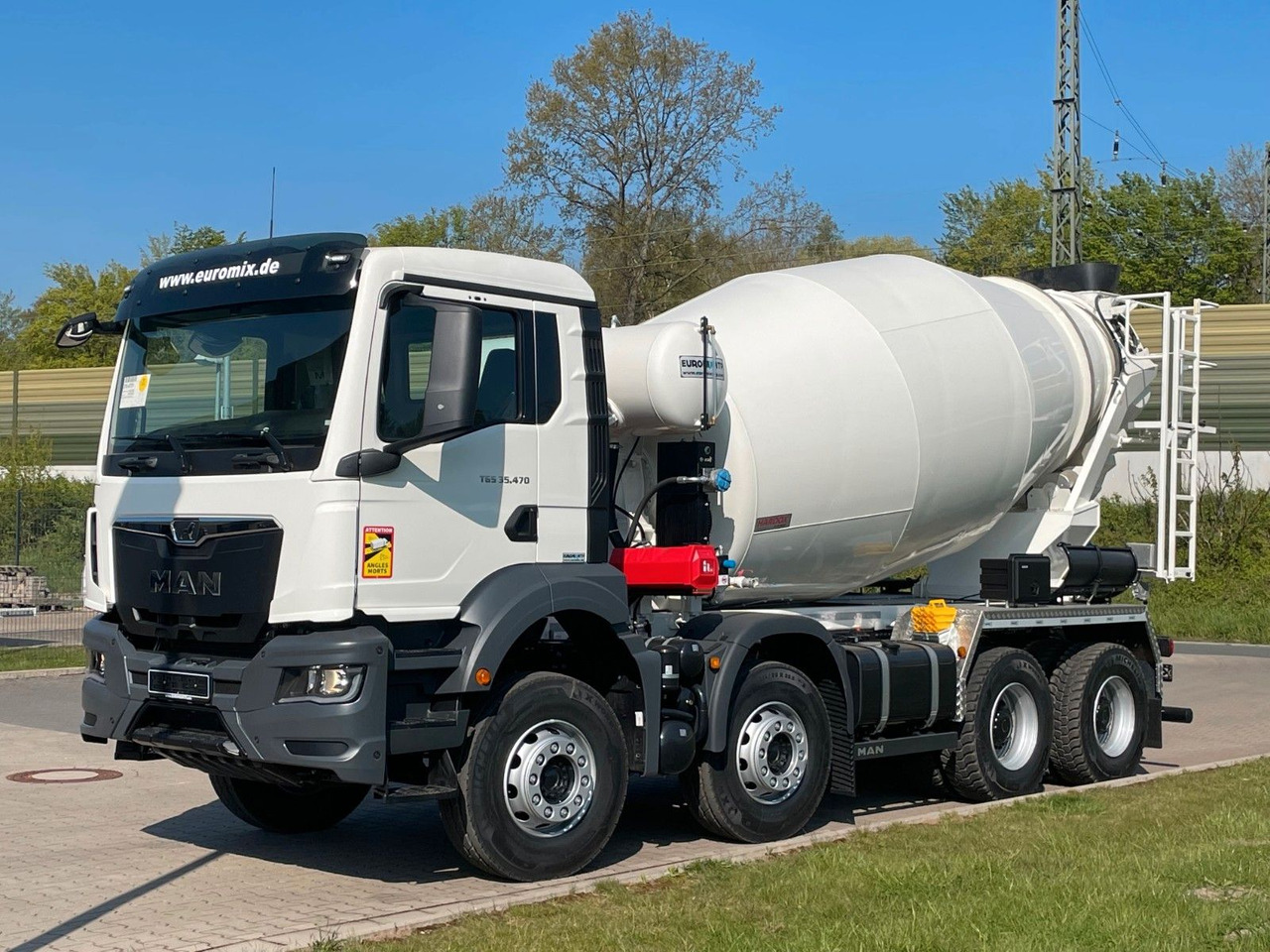MAN TGS 35.520 8x4 /Euro6e EuromixMTP EM 10 L - Camião betoneira: foto 2 MAN TGS 35.520 8x4 /Euro6e EuromixMTP EM 10 L - Camião betoneira: foto 2