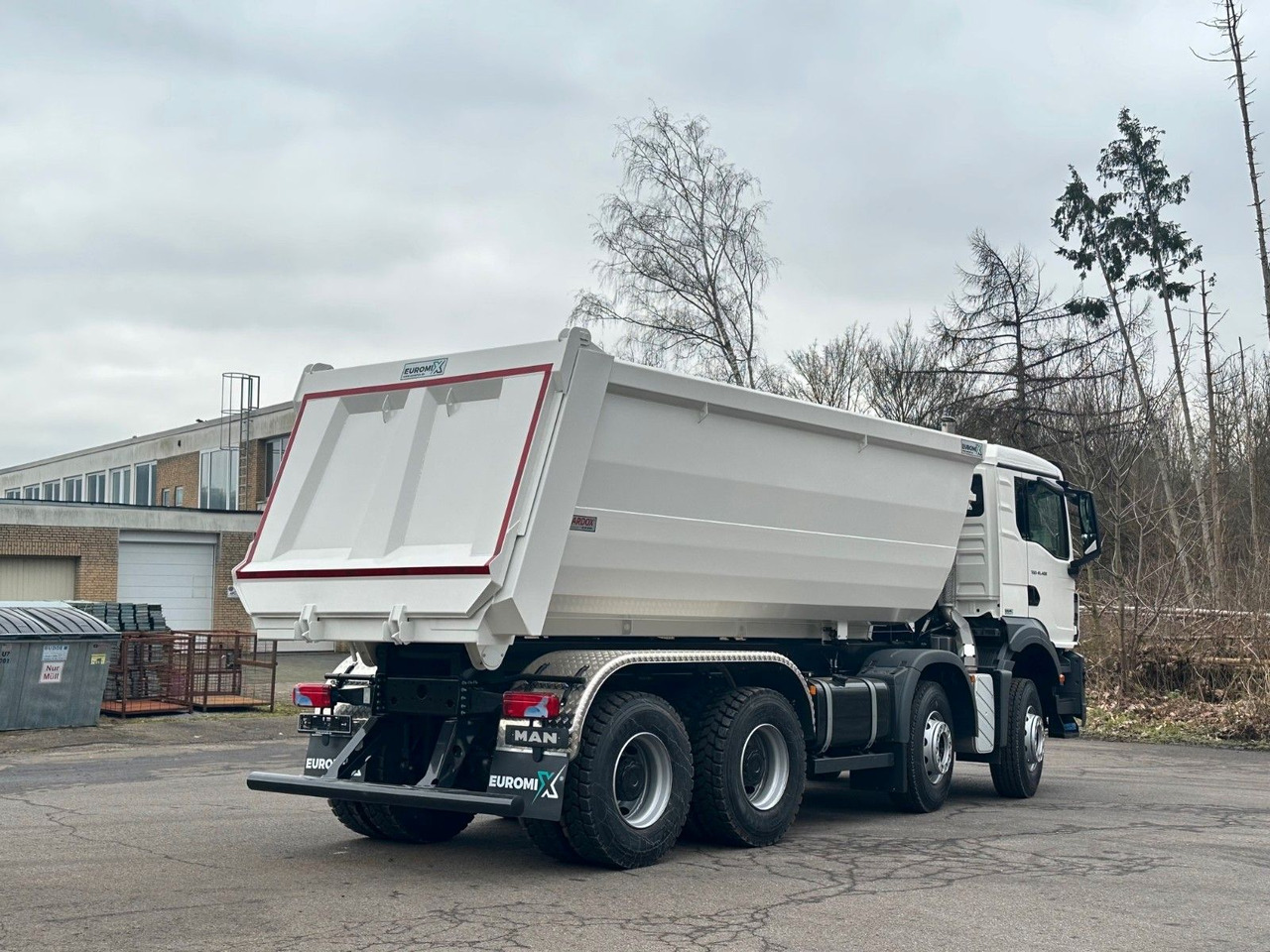 MAN TGS 41.400 8x4 / EUROMIX MTP 20m³/ EURO 5 MAN TGS 41.400 8x4 / EUROMIX MTP 20m³/ EURO 5 - Camião basculante: foto 5 MAN TGS 41.400 8x4 / EUROMIX MTP 20m³/ EURO 5 MAN TGS 41.400 8x4 / EUROMIX MTP 20m³/ EURO 5 - Camião basculante: foto 5