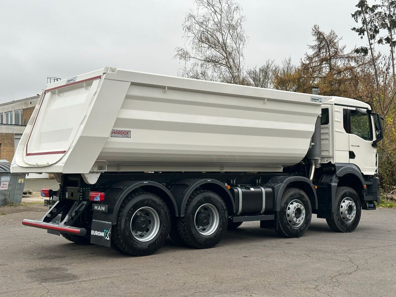 MAN TGS 41.400 8x4 / EUROMIX MTP 20m³/ EURO2 Kipper MAN TGS 41.400 8x4 / EUROMIX MTP 20m³/ EURO2 Kipper - Camião basculante: foto 5 MAN TGS 41.400 8x4 / EUROMIX MTP 20m³/ EURO2 Kipper MAN TGS 41.400 8x4 / EUROMIX MTP 20m³/ EURO2 Kipper - Camião basculante: foto 5