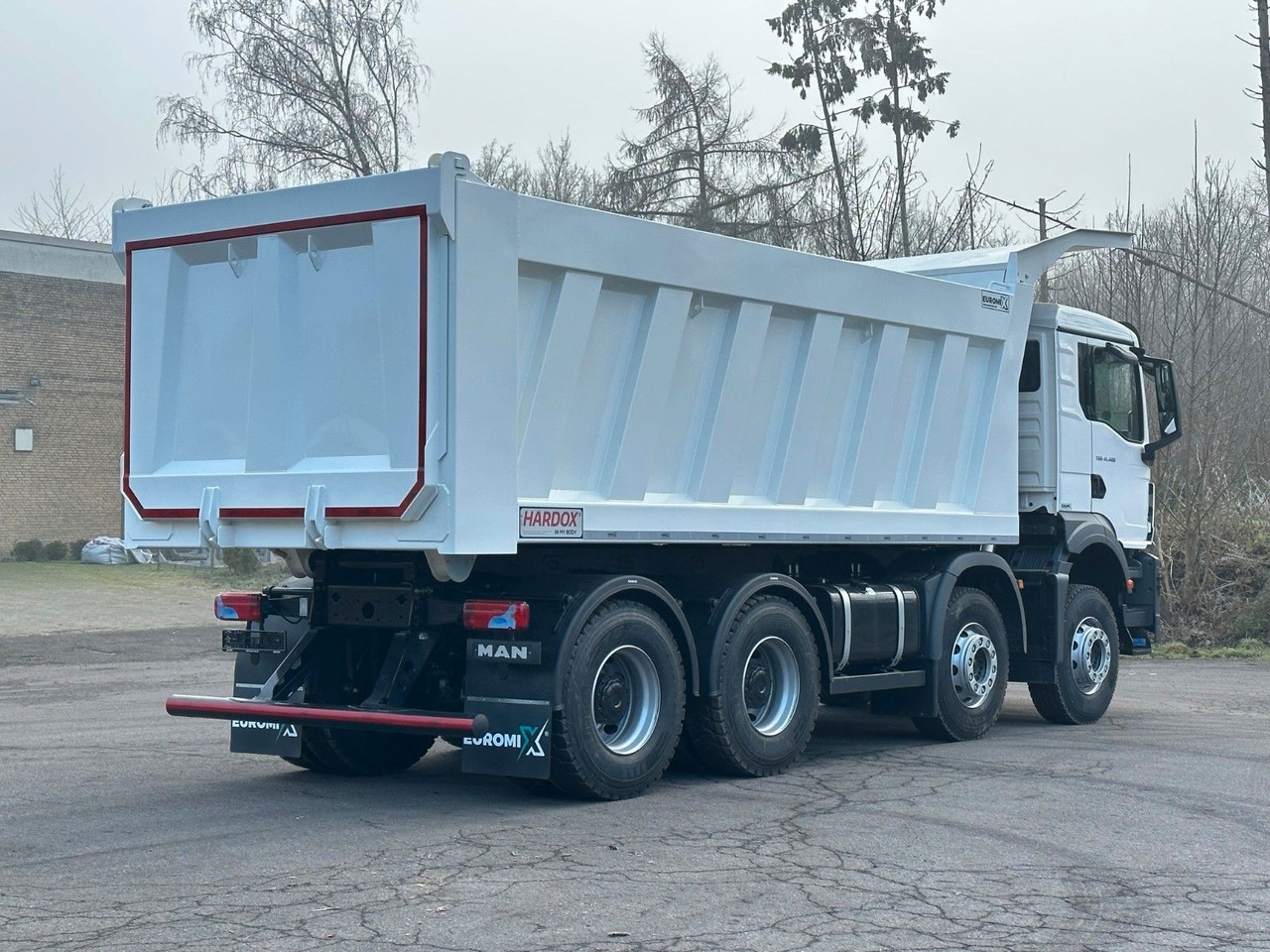 MAN TGS 41.400 8x4 / EUROMIX MTP 23m³/ Eckige Mulde MAN TGS 41.400 8x4 / EUROMIX MTP 23m³/ Eckige Mulde - Camião basculante: foto 5 MAN TGS 41.400 8x4 / EUROMIX MTP 23m³/ Eckige Mulde MAN TGS 41.400 8x4 / EUROMIX MTP 23m³/ Eckige Mulde - Camião basculante: foto 5