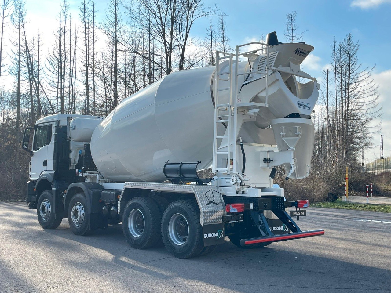 MAN TGS 41.400 8x4 / EuromixMTP EM 12m³ R / EURO 2 - Camião betoneira: foto 5 MAN TGS 41.400 8x4 / EuromixMTP EM 12m³ R / EURO 2 - Camião betoneira: foto 5