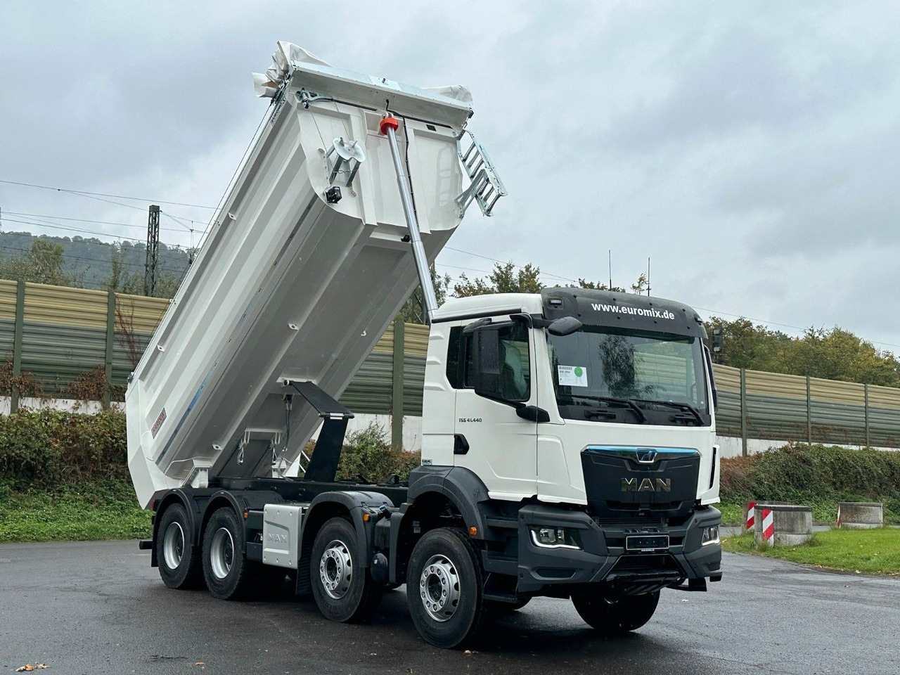 Camião basculante MAN TGS 41.440 BB 8X4 Euromix Mulden Kipper HARDOX: foto 13