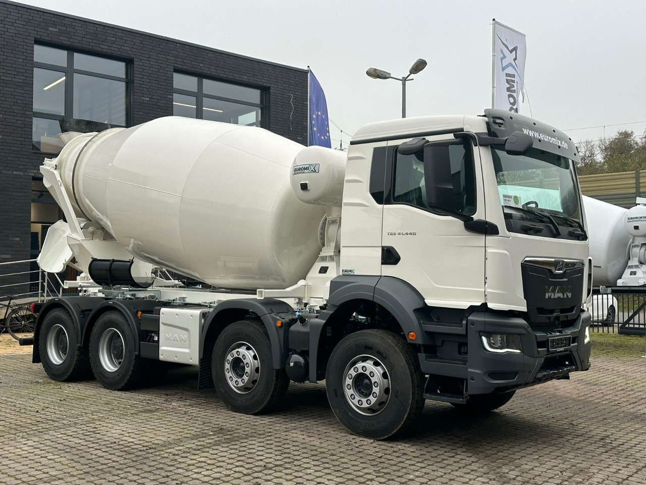MAN TGS 41.480 8x4 WECHSELSYSTEM KIPPER+MISCHER - Camião basculante: foto 5 MAN TGS 41.480 8x4 WECHSELSYSTEM KIPPER+MISCHER - Camião basculante: foto 5