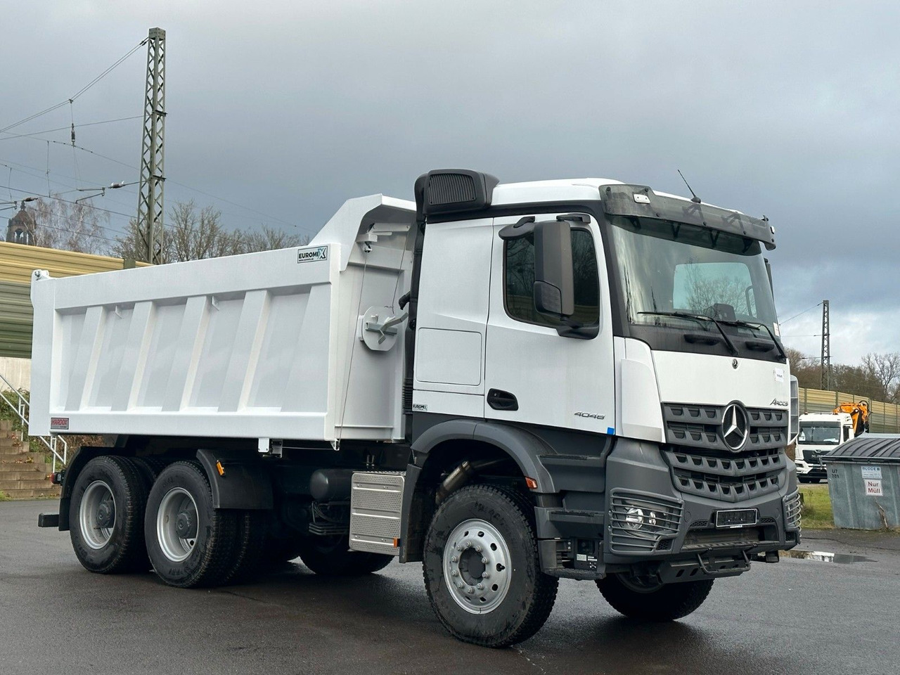 Mercedes-Benz 4048 6X4 Arcos 5 EuromixMTP Dumper Kipper - Camião multibenne: foto 1 Mercedes-Benz 4048 6X4 Arcos 5 EuromixMTP Dumper Kipper - Camião multibenne: foto 1