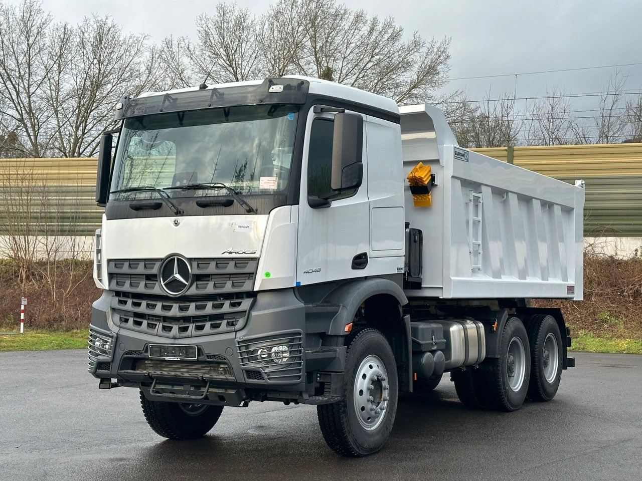 Mercedes-Benz 4048 6X4 Arcos 5 EuromixMTP Dumper Kipper - Camião basculante: foto 3 Mercedes-Benz 4048 6X4 Arcos 5 EuromixMTP Dumper Kipper - Camião basculante: foto 3