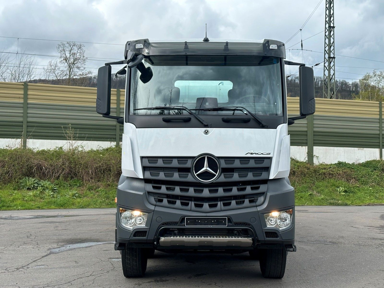 Mercedes-Benz 4145 8X4 EuromixMTP EM 10 Fahrmischer - Camião betoneira: foto 2 Mercedes-Benz 4145 8X4 EuromixMTP EM 10 Fahrmischer - Camião betoneira: foto 2