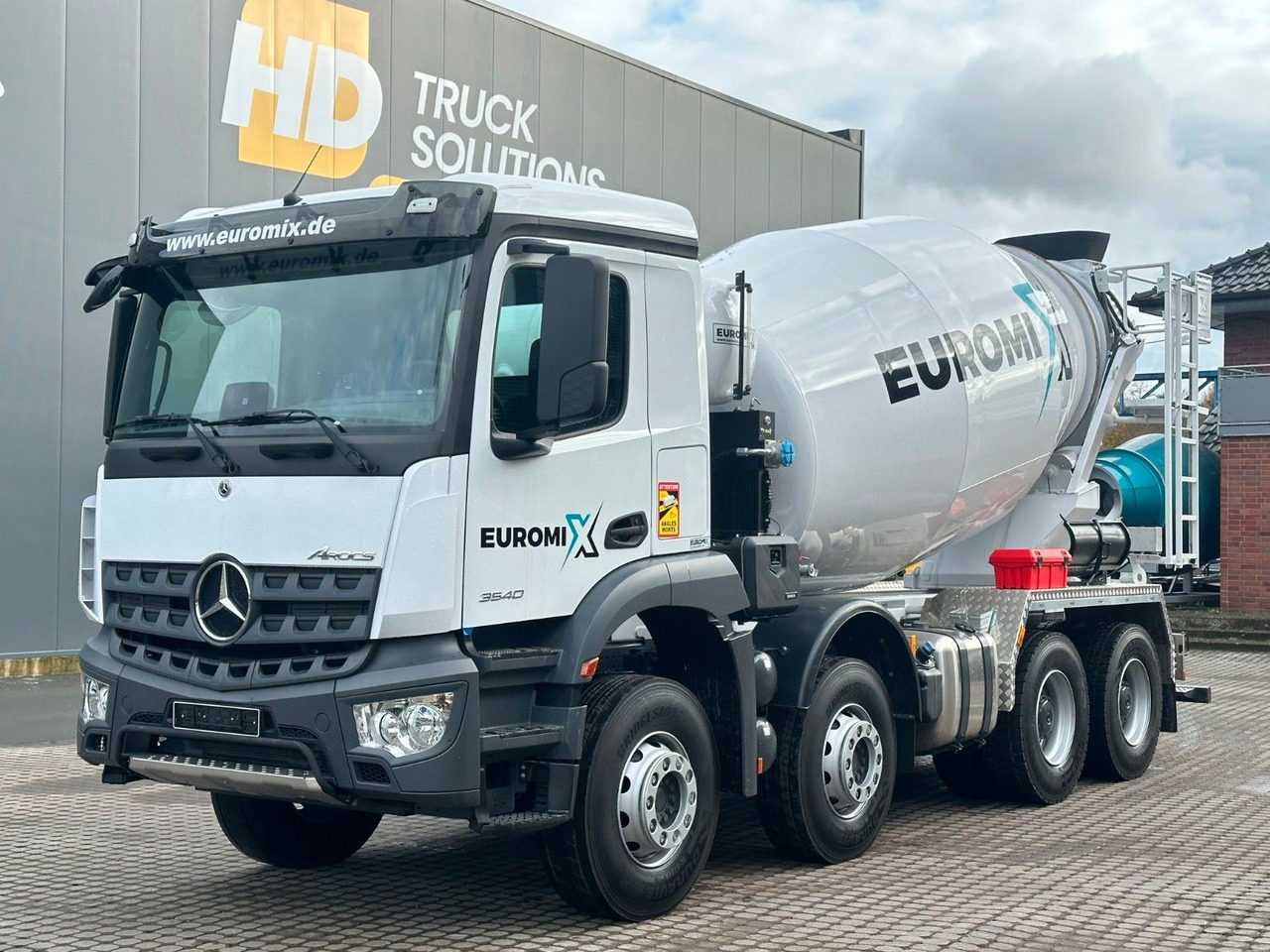 Mercedes-Benz Arocs 5 3540 8x4 EURO 6e EuromixMTP EM 9 L - Camião betoneira: foto 1 Mercedes-Benz Arocs 5 3540 8x4 EURO 6e EuromixMTP EM 9 L - Camião betoneira: foto 1