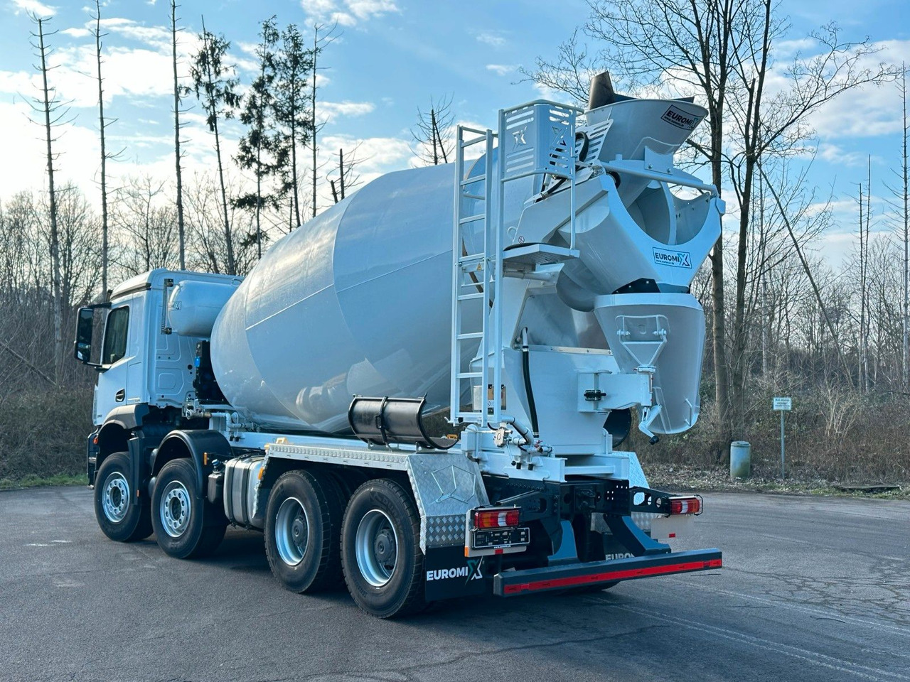 Mercedes-Benz Arocs 5 3743 8X4 / Euro6e EuromixMTP EM 10 L - Camião betoneira: foto 3 Mercedes-Benz Arocs 5 3743 8X4 / Euro6e EuromixMTP EM 10 L - Camião betoneira: foto 3