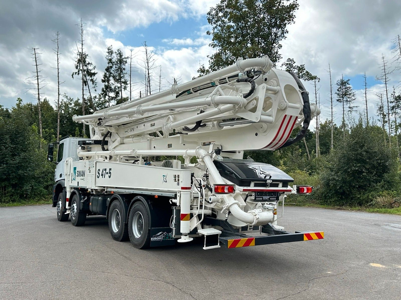 Mercedes-Benz Arocs 5 4142 8x4 SWAN TSP 47-5 160RZ ( 47m ) - Autobomba de betão: foto 5 Mercedes-Benz Arocs 5 4142 8x4 SWAN TSP 47-5 160RZ ( 47m ) - Autobomba de betão: foto 5