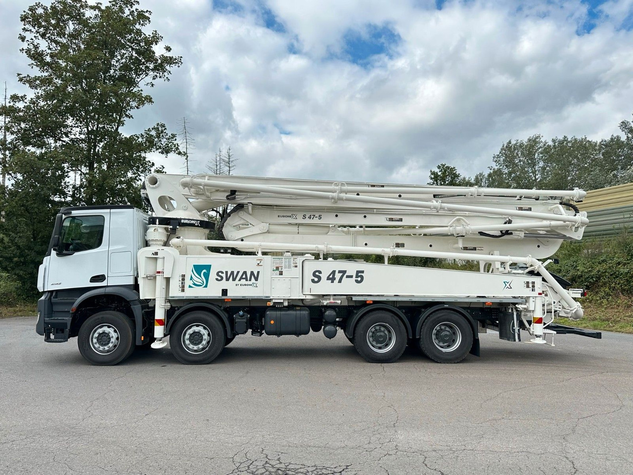 Mercedes-Benz Arocs 5 4142 8x4 SWAN TSP 47-5 160RZ ( 47m ) - Camião betoneira: foto 5 Mercedes-Benz Arocs 5 4142 8x4 SWAN TSP 47-5 160RZ ( 47m ) - Camião betoneira: foto 5