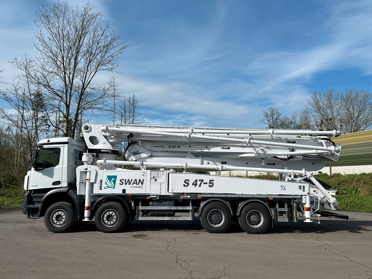 Mercedes-Benz Arocs 5 4542 8x4 SWAN TSP 47-5 160RZ ( 47m ) - Camião betoneira: foto 3 Mercedes-Benz Arocs 5 4542 8x4 SWAN TSP 47-5 160RZ ( 47m ) - Camião betoneira: foto 3
