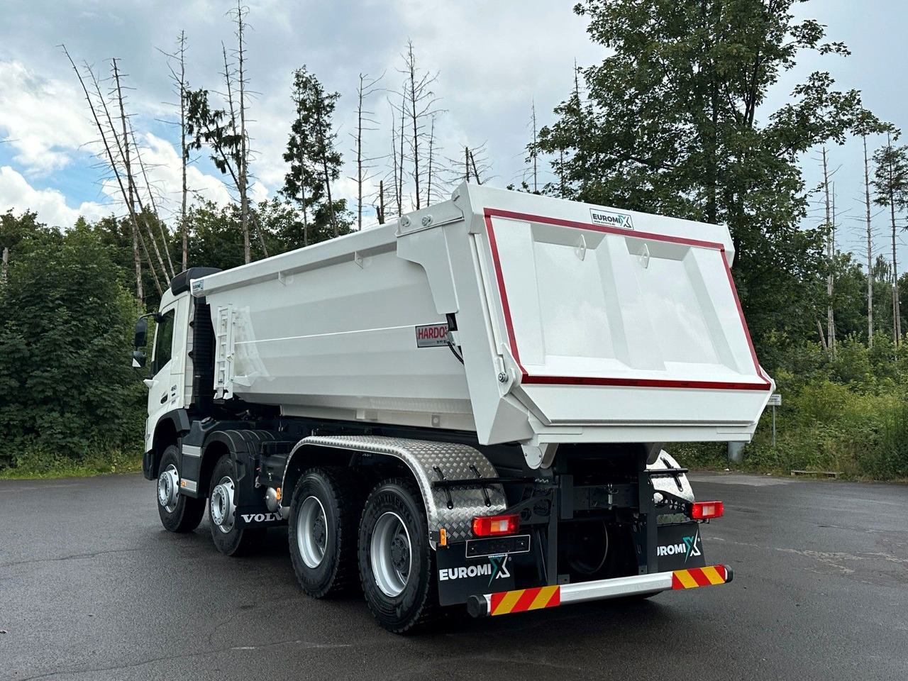 Volvo FMX 460 8x4 EuromixMTP EMK 20m³ Mulden Kipper - Camião basculante: foto 4 Volvo FMX 460 8x4 EuromixMTP EMK 20m³ Mulden Kipper - Camião basculante: foto 4
