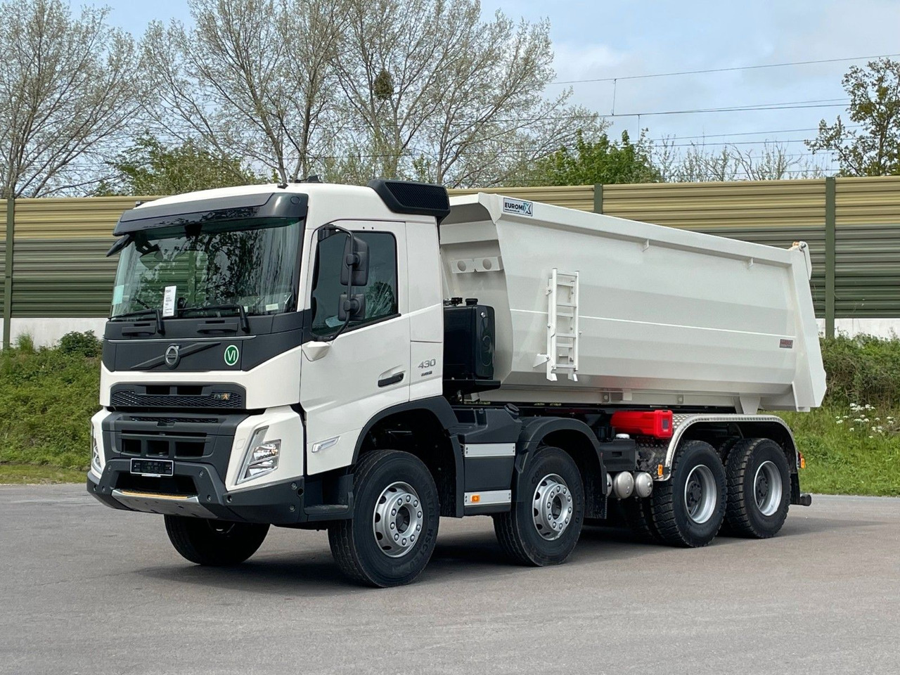 Volvo FMX 460 8x4 EuromixMTP EMK 20m³ Mulden Kipper - Camião basculante: foto 1 Volvo FMX 460 8x4 EuromixMTP EMK 20m³ Mulden Kipper - Camião basculante: foto 1